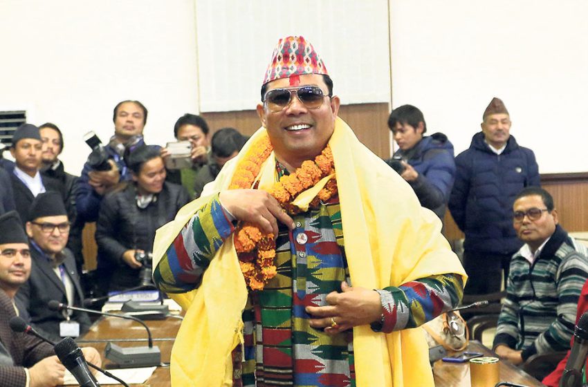  रेशम चौधरीको मुद्दा फिर्ता लिने गरी कानुन संशोधन गर्दै सरकार