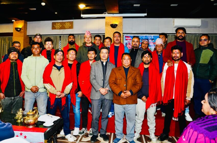  गोदावरीमा वडा अध्यक्षका उम्मेदवारसहित एमाले र राप्रपा परित्याग गरी कांग्रेसमा प्रवेश